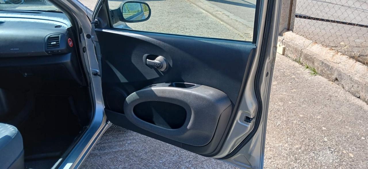 Nissan Micra 1.5d 5 porte Acenta - 2004