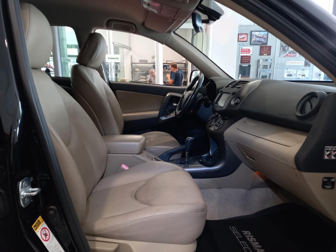 Toyota RAV 4 RAV4 Crossover 2.2 D-Cat A/T 150 CV Luxury