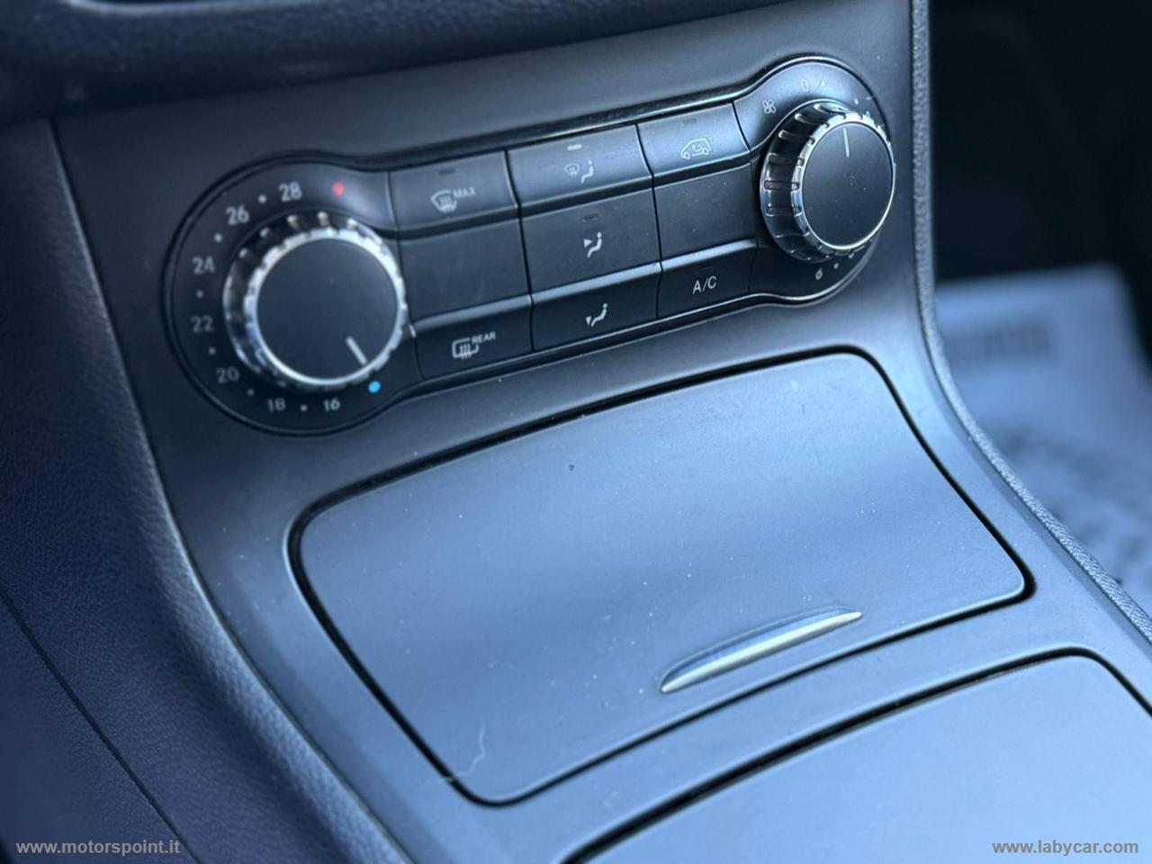 MERCEDES-BENZ B 180 d Automatic Business