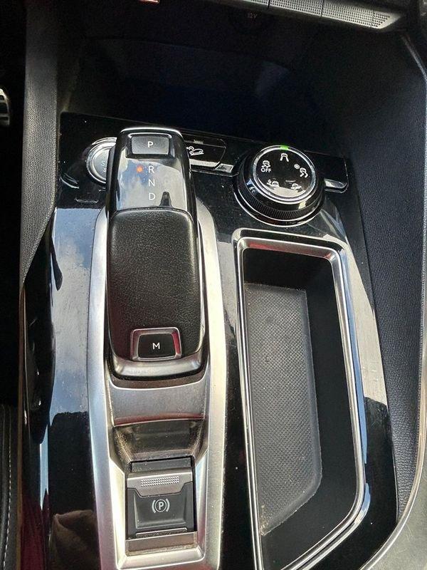 Peugeot 3008 II 2016 1.2 PureTech Turbo 130cv GT Line EAT S&S