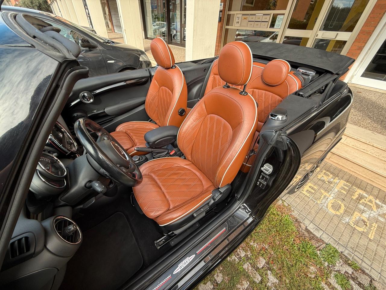 Mini John Cooper Works Cabrio 2.0 Full Optional, Head-Up display, Sedili in pelle, Retrocamera, Palette al volante