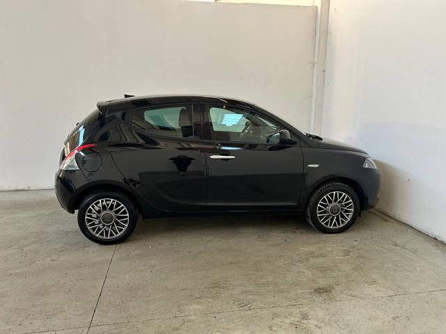 LANCIA Ypsilon 1.0 FireFly 5 porte S&S Hybrid Gold Plus