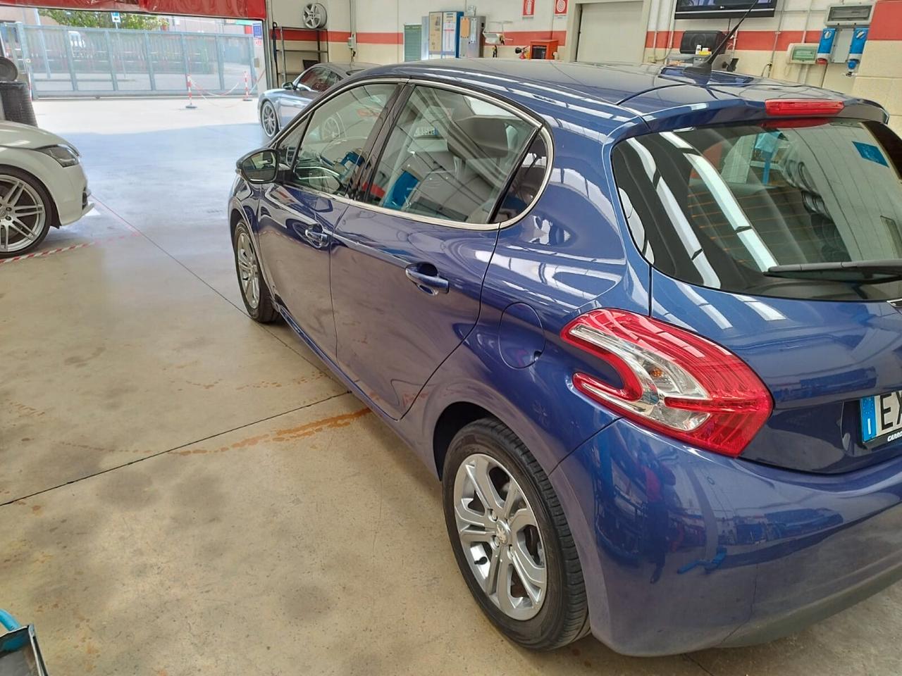 Peugeot 208 1.4 VTi 95 CV 5p. GPL Allure