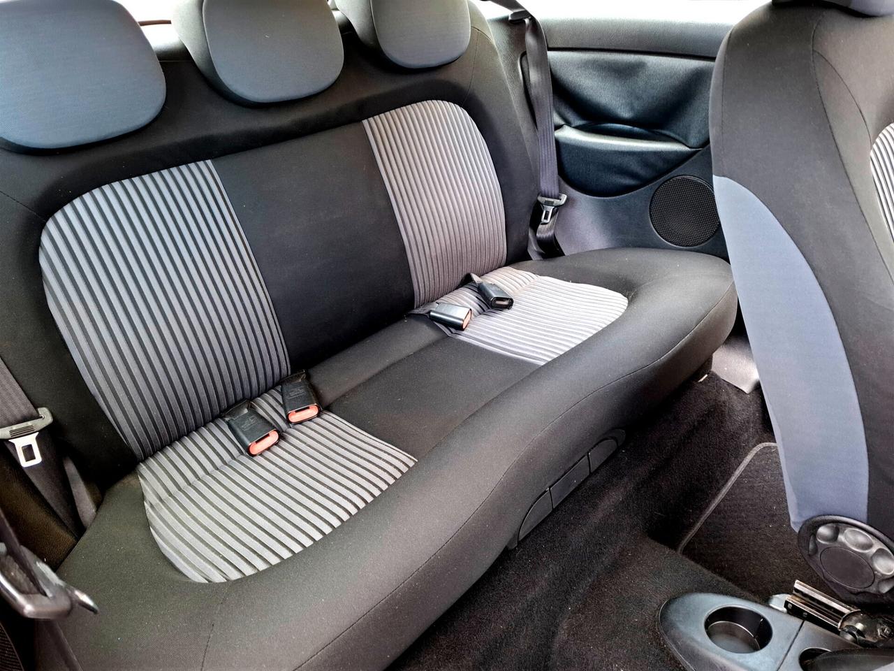 Lancia Ypsilon 1.3 MJT 75 CV Platino