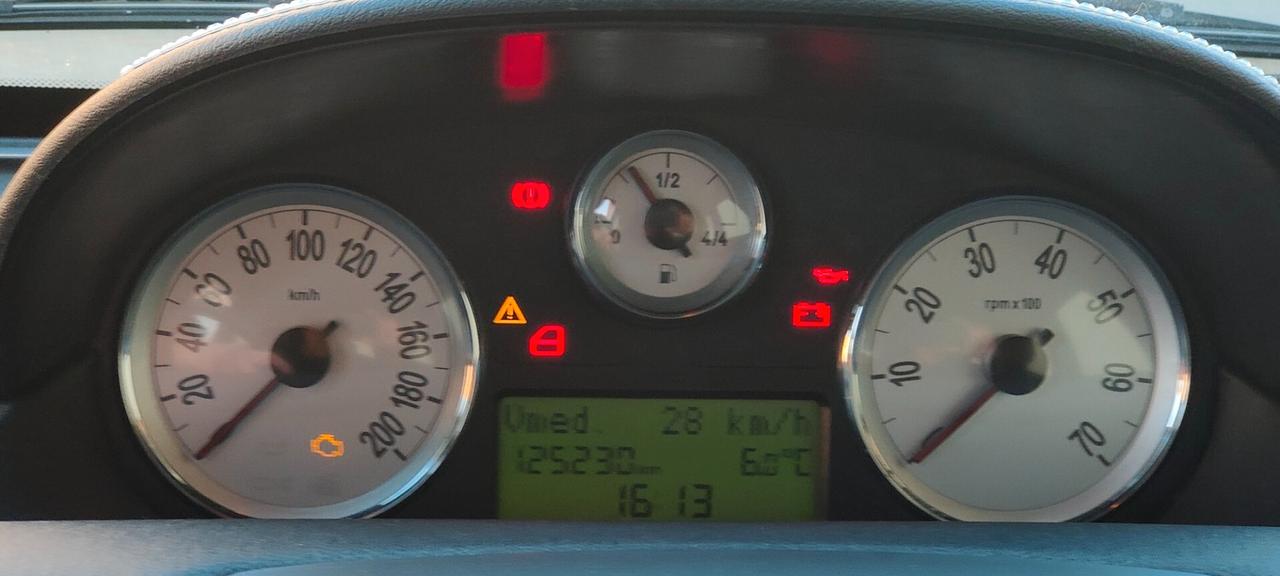 Lancia Ypsilon 1.2 Oro