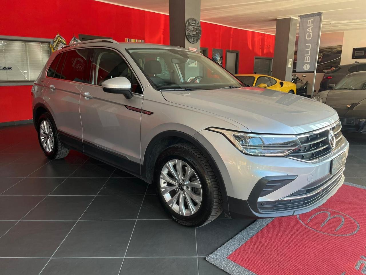 VOLKSWAGEN TIGUAN 2.0TDI ELEGANCE 150cv DSG