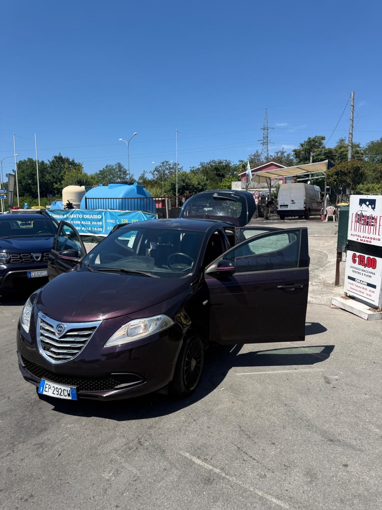 Lancia Ypsilon 1.2 69 CV 5 porte Platinum