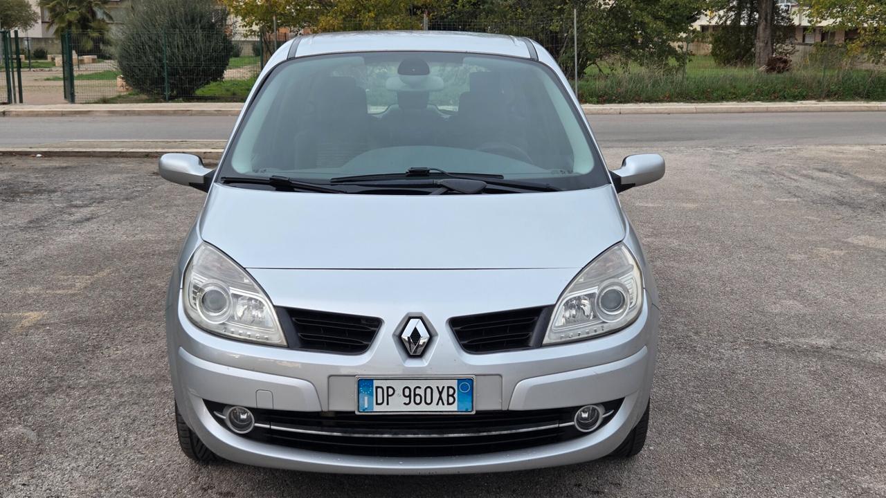 Renault Sceni 1.5 dCi/105CV Serie Speciale