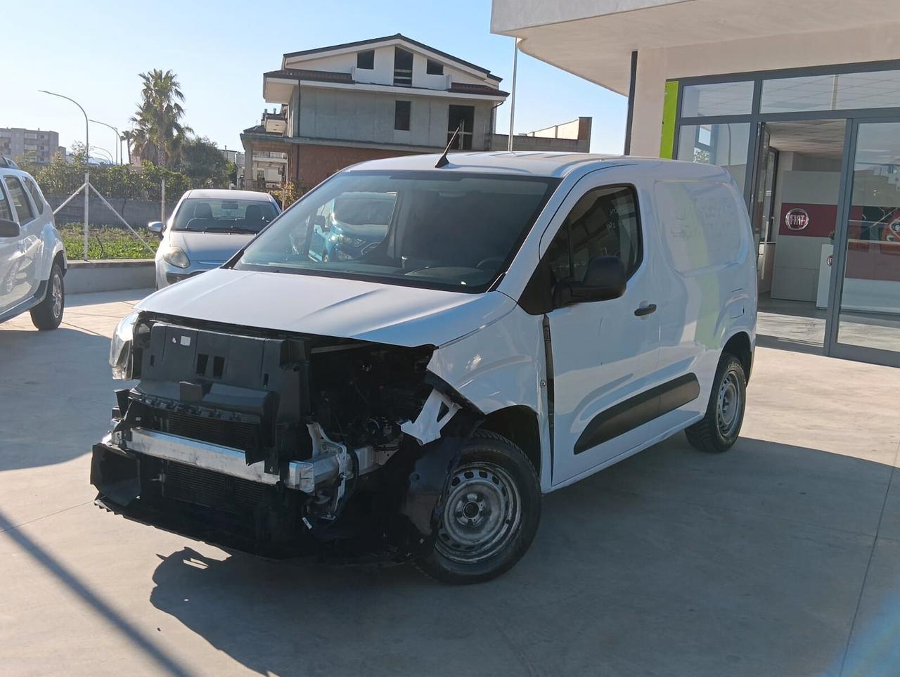 Opel Combo Cargo 1.5 Diesel 100CV POCO SINISTRATO!