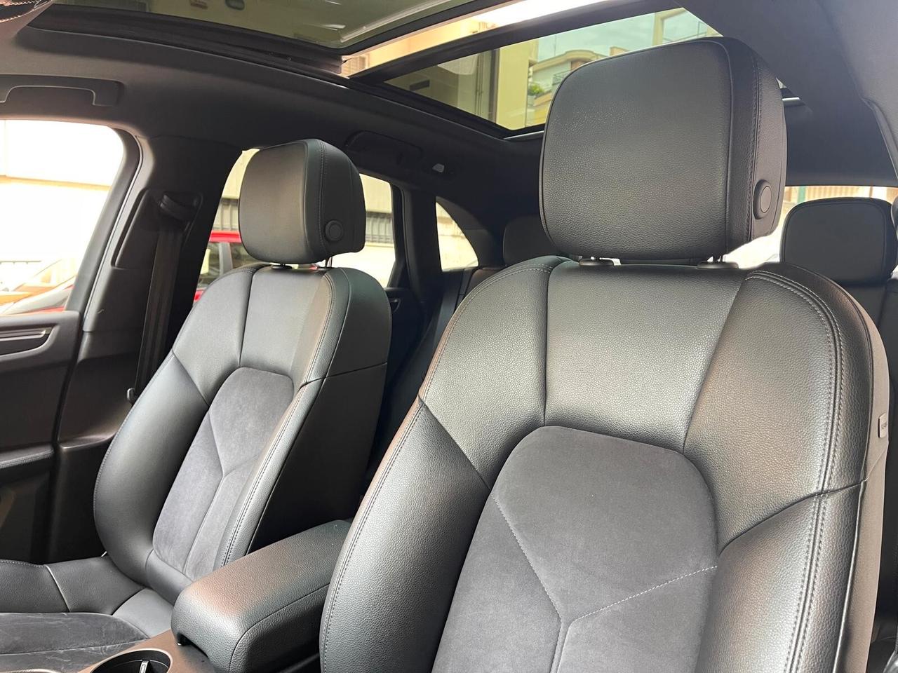Porsche Macan 2.0 TETTO/FULL