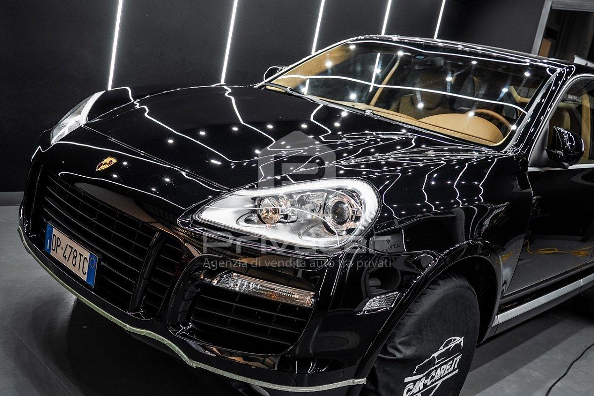 PORSCHE Cayenne 4.8 Turbo