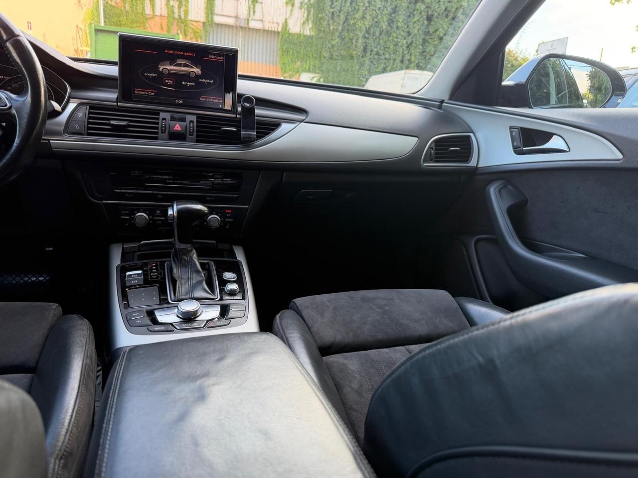 Audi A6 2.8 FSI quattro S tronic Business plus