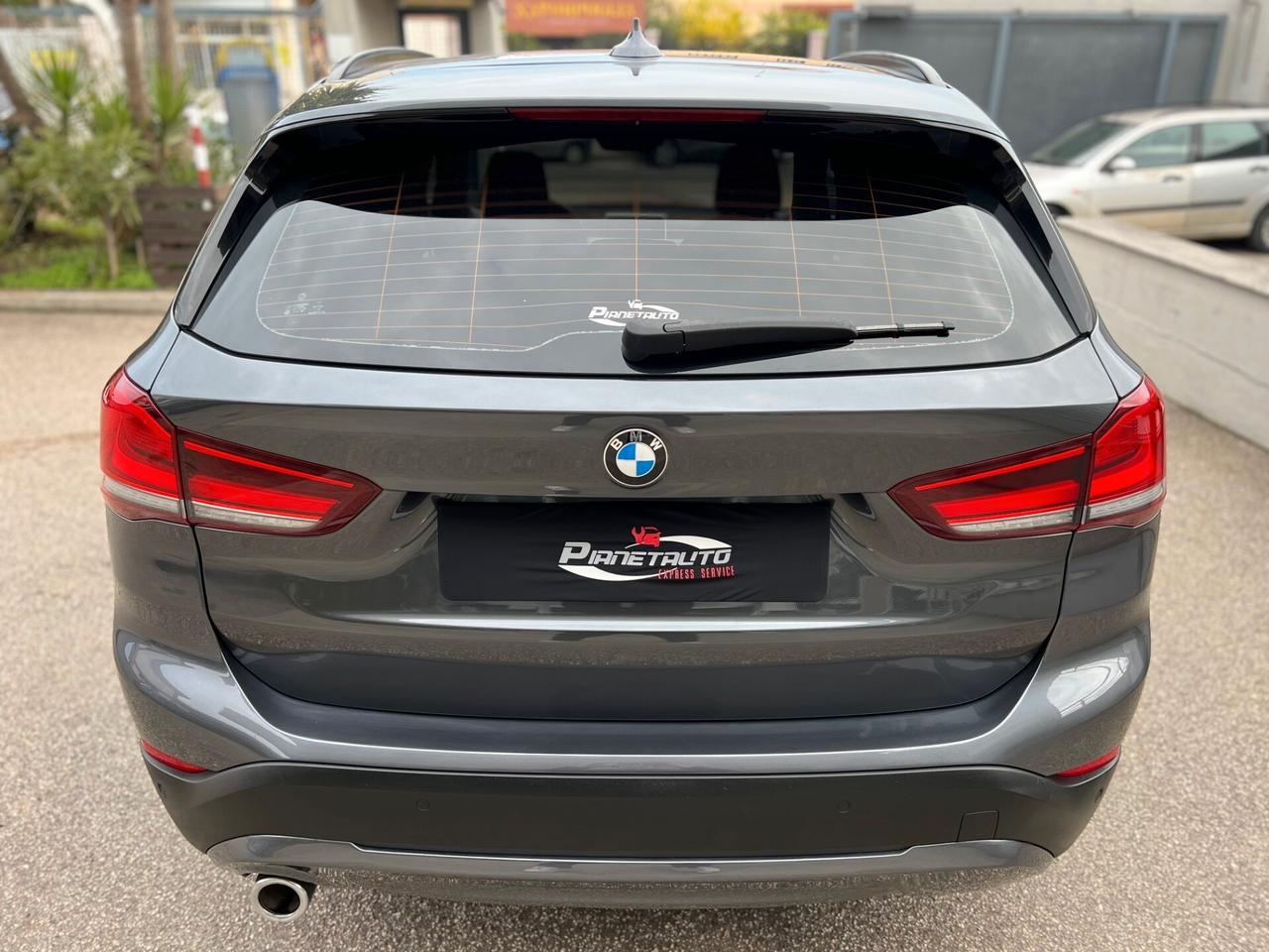 Bmw X1 sdrive16d Business Advantage LED/NAVI/PDC PERFETTA