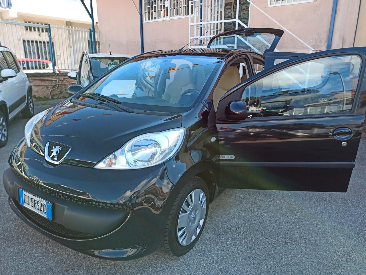 Peugeot 107 1.0 68 CV 5p. Sweet Years