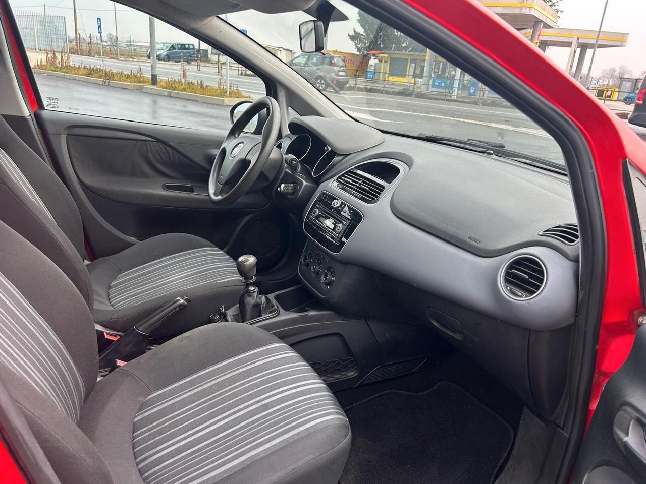 Fiat Punto Evo 1.4 5 porte Active GPL OK NEOPATENTATI