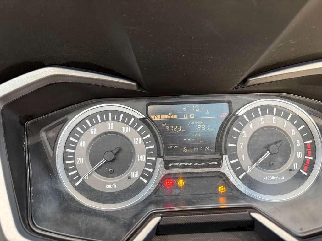 Honda Forza 300 2020/ KM 47.000 Tuo a soli 32 Euro al mese