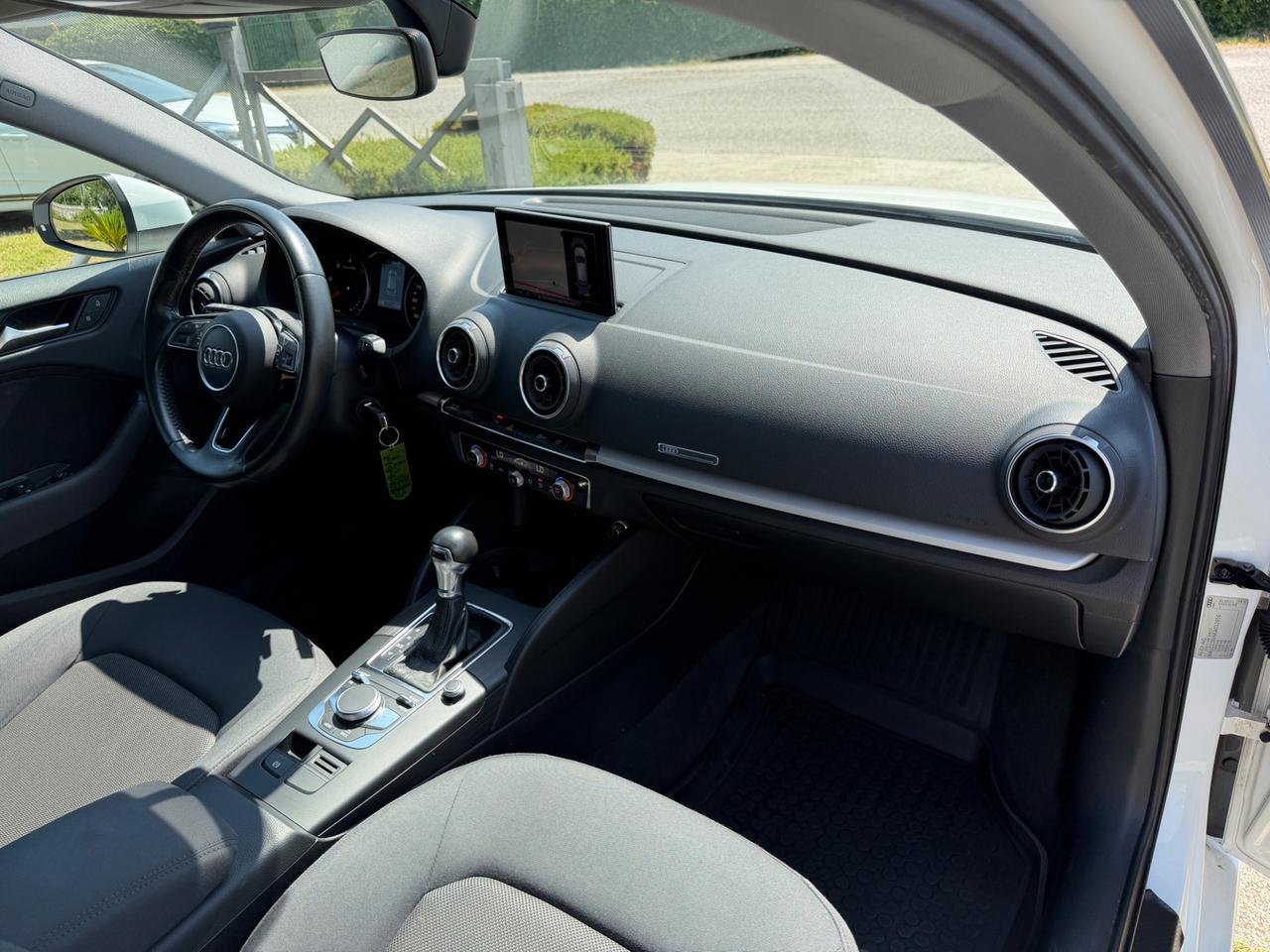 Audi A3 SPORTBACK 30TDI 116CV S-tronic-2018