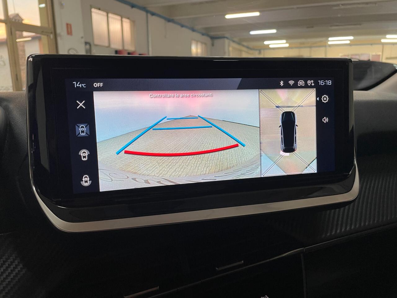 Peugeot 208 100cv 5 p. Allure 2025 Telecamera 360° Navi Sensori