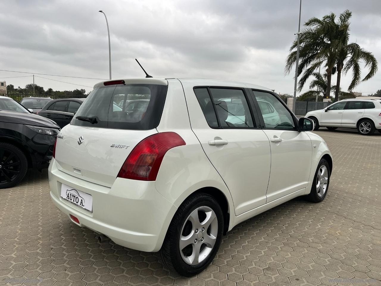 SUZUKI Swift 1.3 GPL 5p. GL
