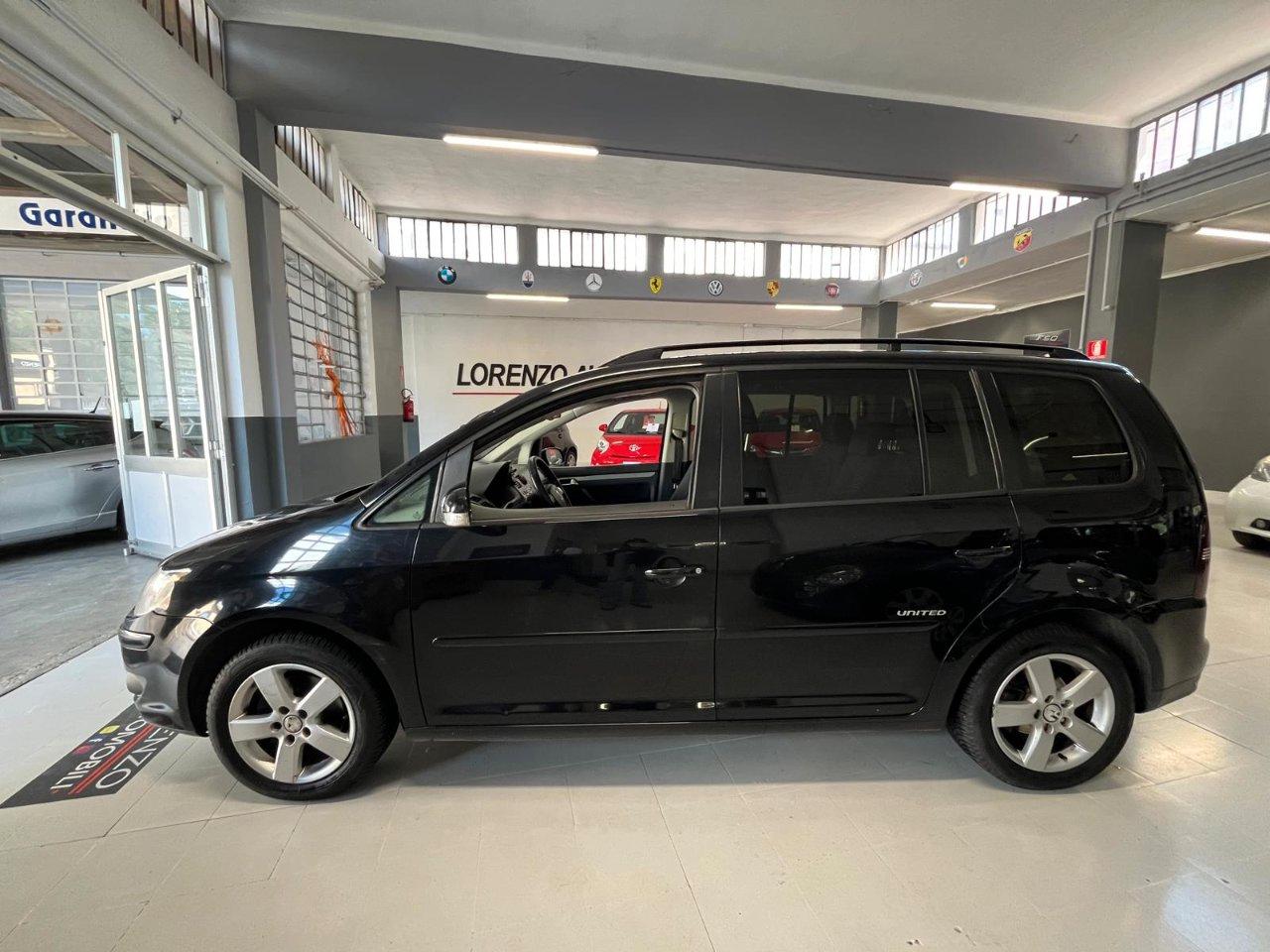 Volkswagen Touran 2.0 tdi Highline