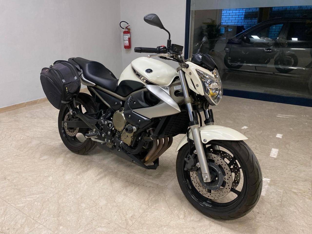 Yamaha XJ6 CLOUDY WHITE