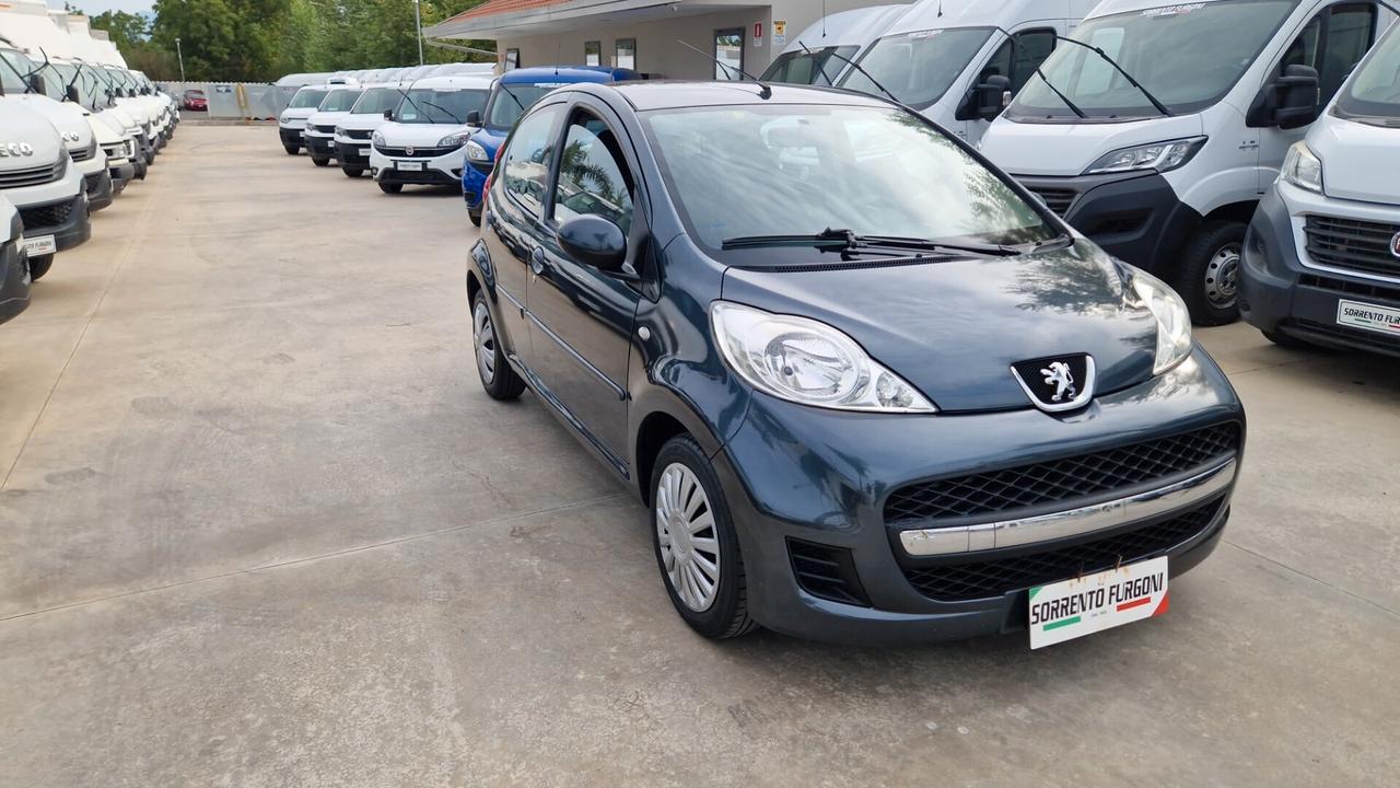Peugeot 107 1.4 HDi 5p. AUTOMATICA