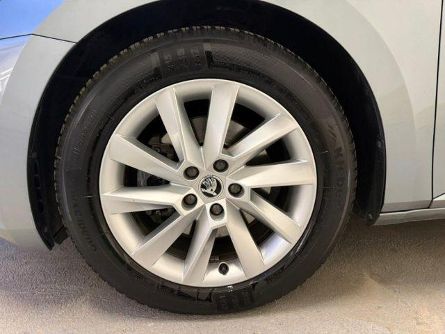 SKODA Superb 1.6 TDI Wagon Executive