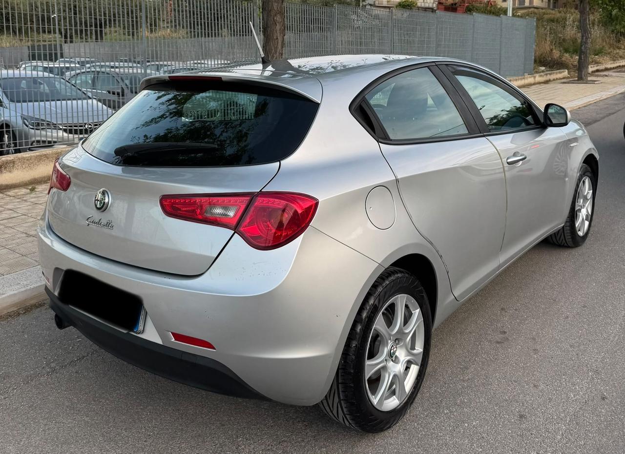 Alfa Romeo Giulietta 1.6 JTDm-2 105 CV Exclusive