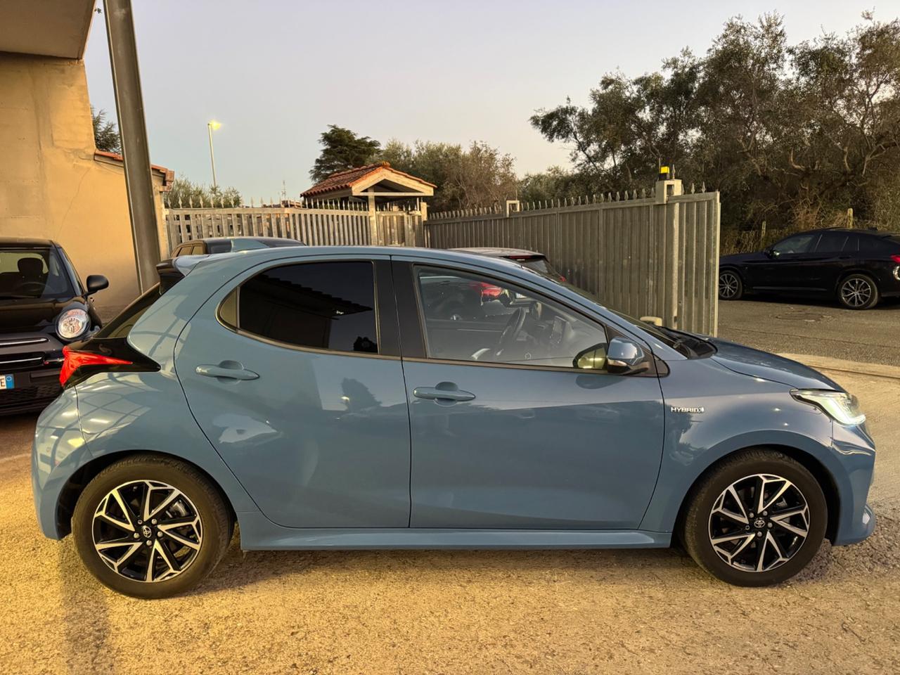 Toyota Yaris 1.5 Hybrid PROMO! FULL LED!