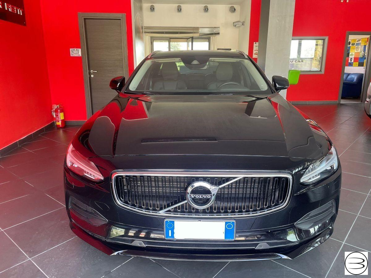VOLVO - V90 - D3 Geartronic Momentum
