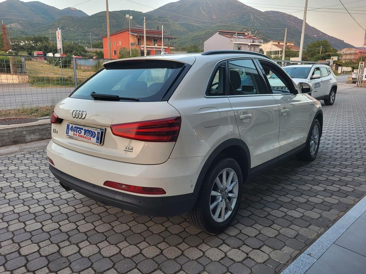 Audi Q3 2.0 TDI 177 CV QUATTRO - S TRONIC FARI LED / XENON PARK ASSIST