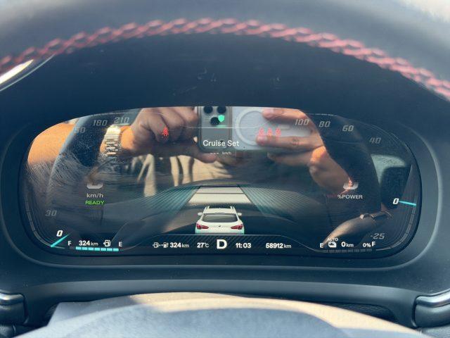 MG EHS Plug-in Hybrid Luxury