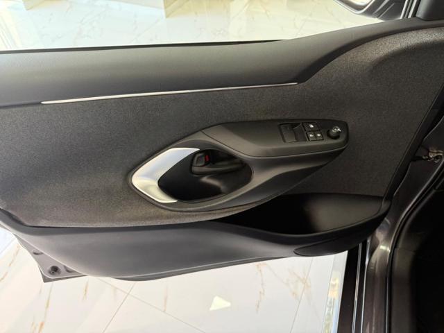 TOYOTA Yaris 1.0 5 porte Active