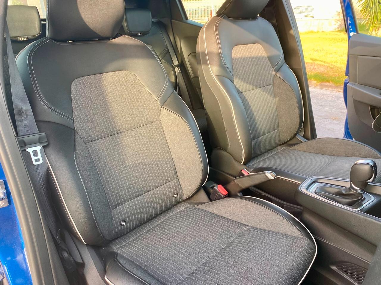 Renault Clio 1.6 Full Hybrid E-Tech 140 CV Intens