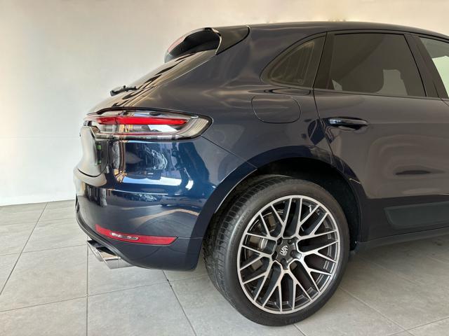 PORSCHE Macan 2.0