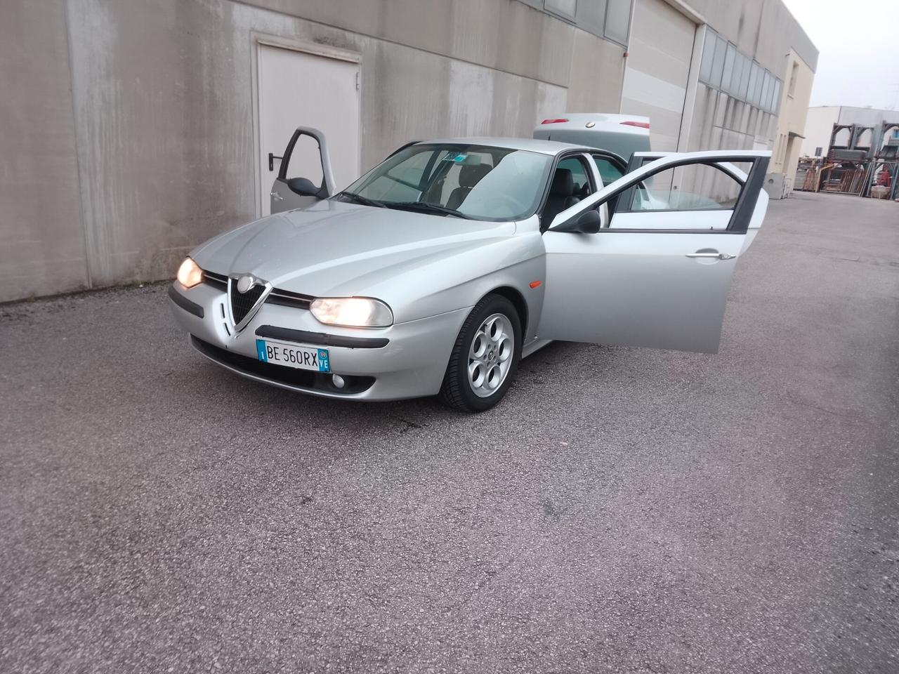 Alfa Romeo 156 1.8i 16V Twin Spark 4 porte