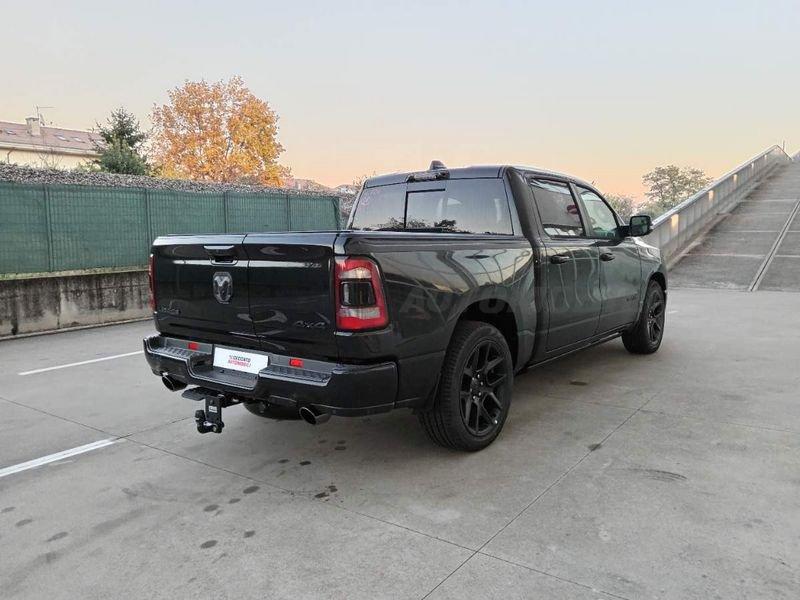 Dodge RAM LARAMIE RAM Crew Cab 4x4 Laramie Black