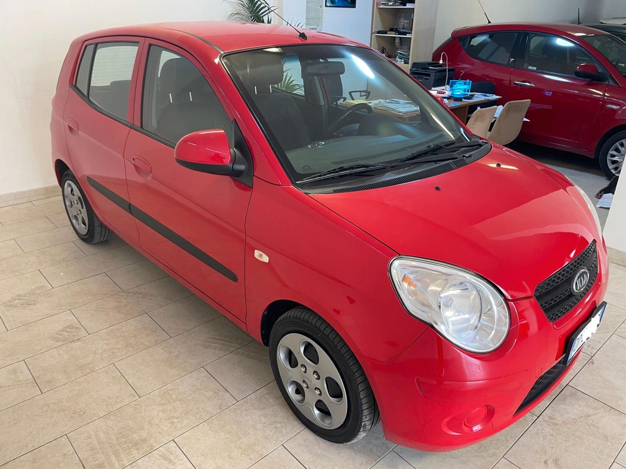 Kia Picanto 5p 1.0 Life 135.000 km! CLIMA Tagliandata Neopatentati