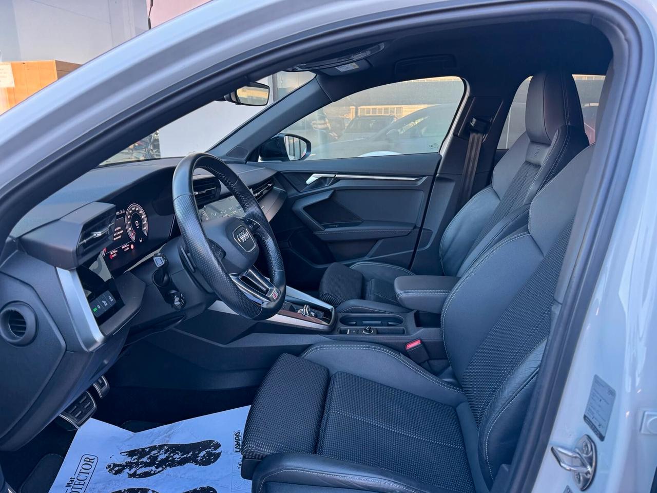 Audi A3 SPB 35 TDI S tronic S-LINE