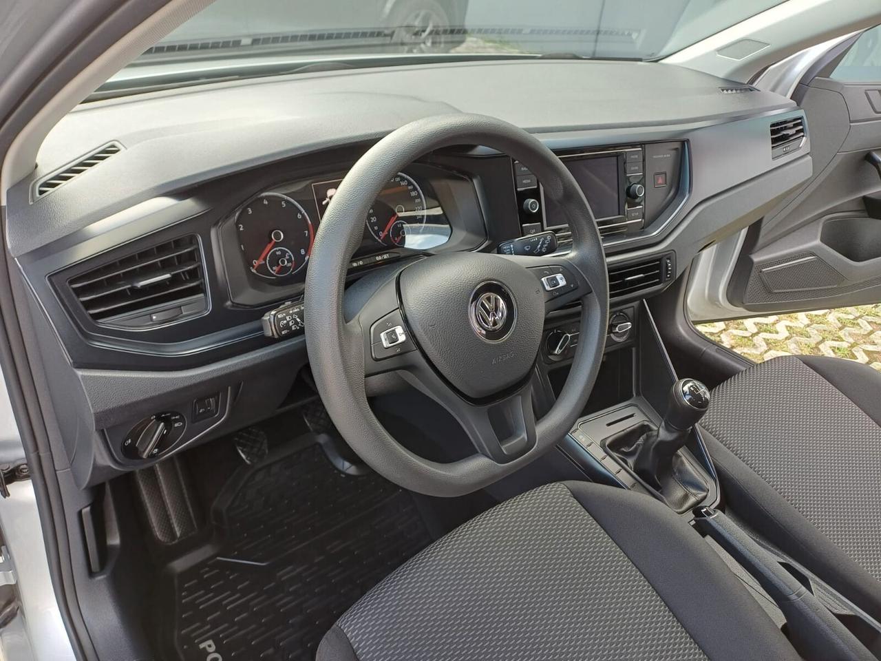 Volkswagen Polo 1.0 MPI 65 cv 5 porte Trendline BMT