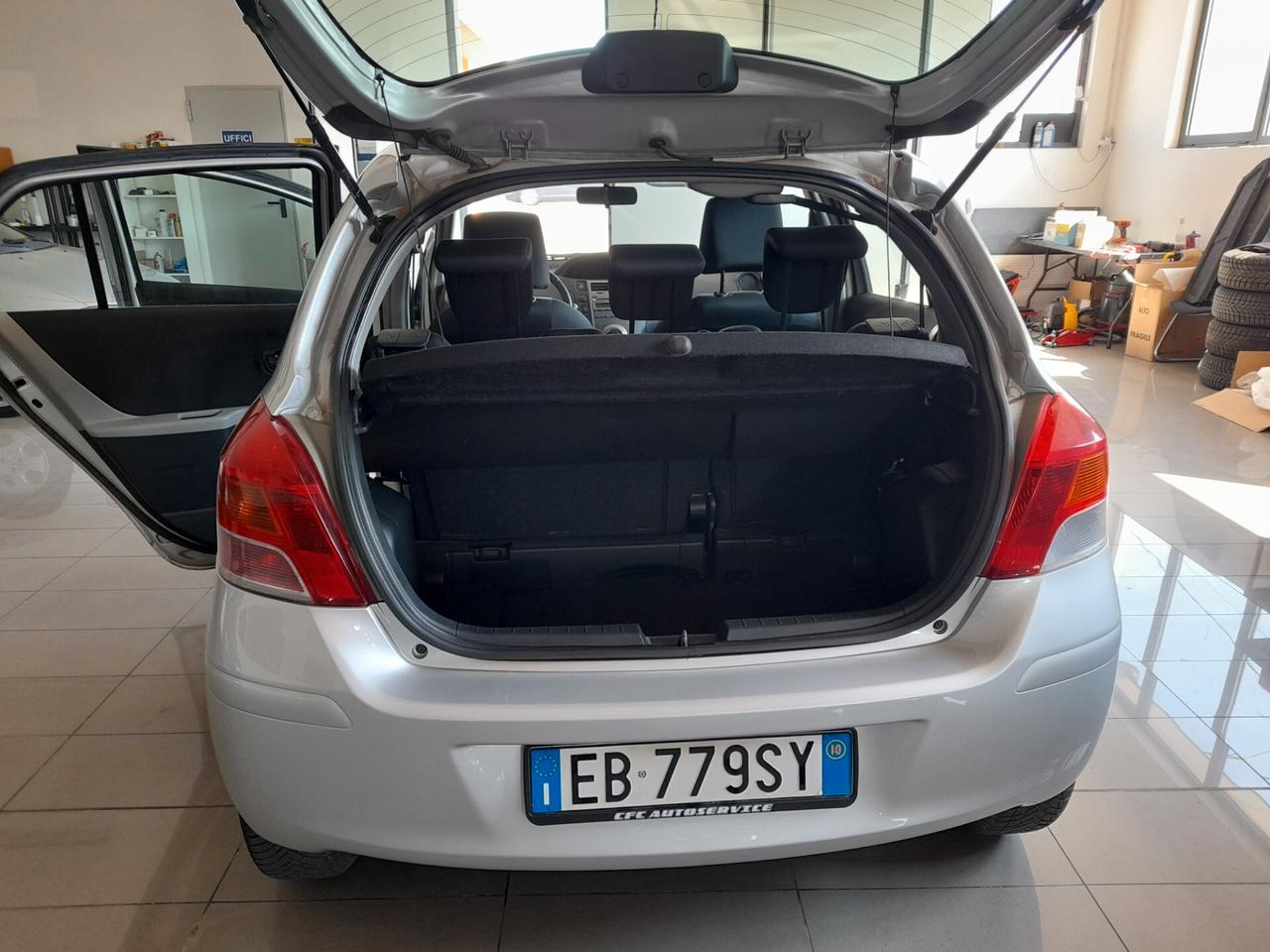 Toyota Yaris 1.0 5 porte Now
