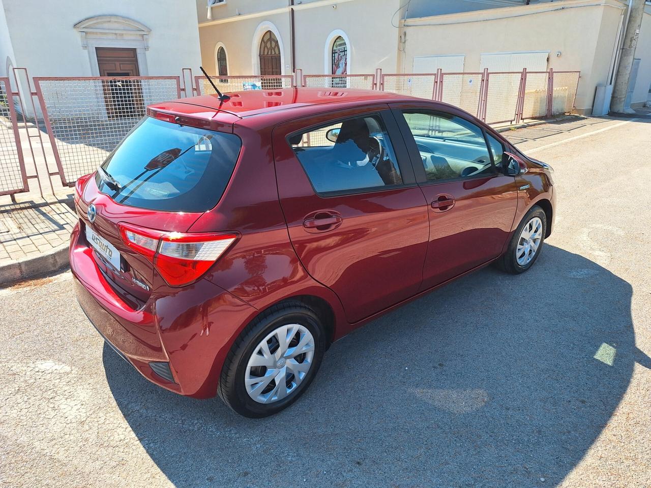 Toyota Yaris 1.5 HYBRID BUSINESS 48000 km 2018