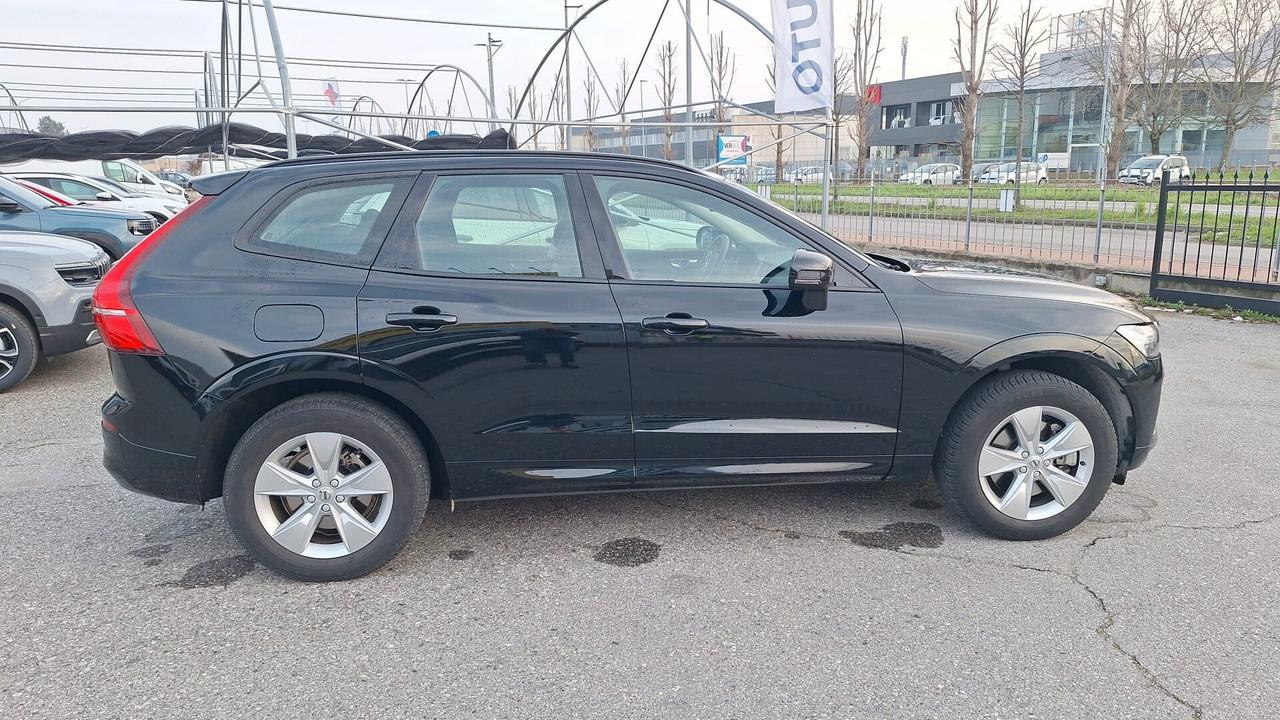 Volvo XC 60 XC60 B4 (d) AWD automatico Essential