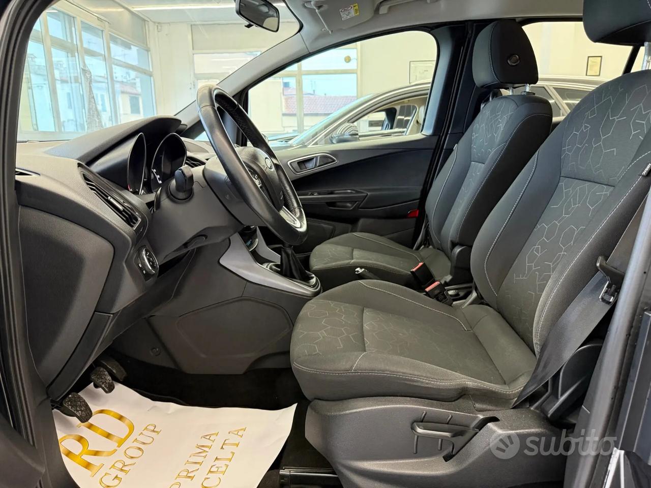 Ford B-Max 1.5 TDCi 95 CV Titanium okneopatentati