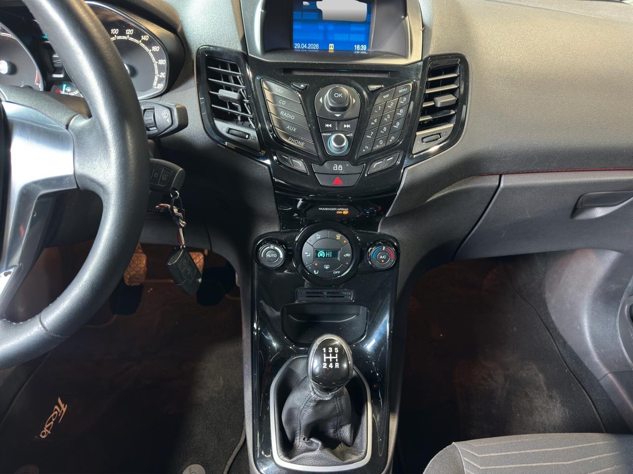 Ford Fiesta 1.5 TDCi 75CV 5 porte Titanium