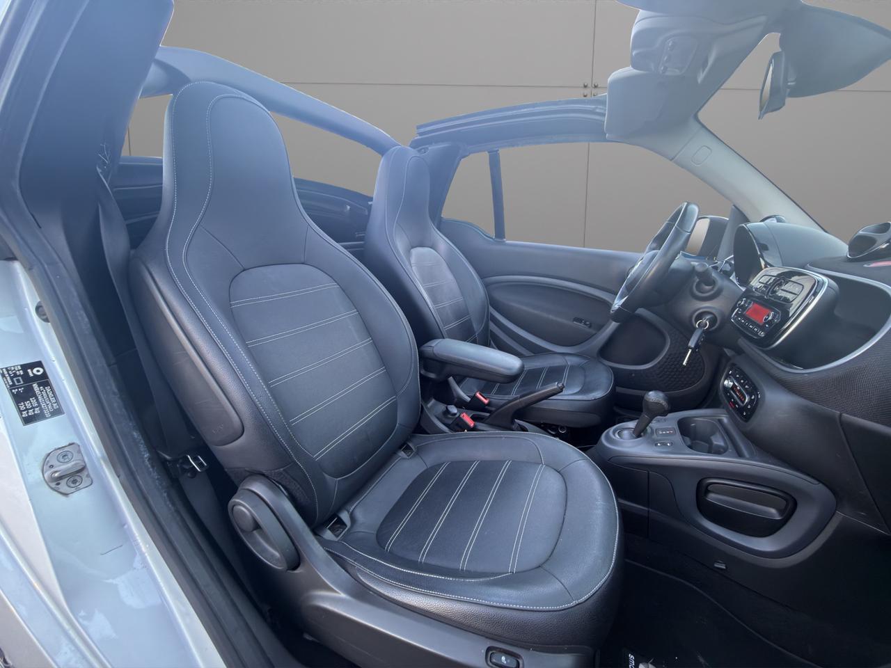 Smart fortwo cabrio 1.0 Prime 71cv - Unipro - Promo Finanziamento - Pelle - Sedili riscaldabili - Bracciolo