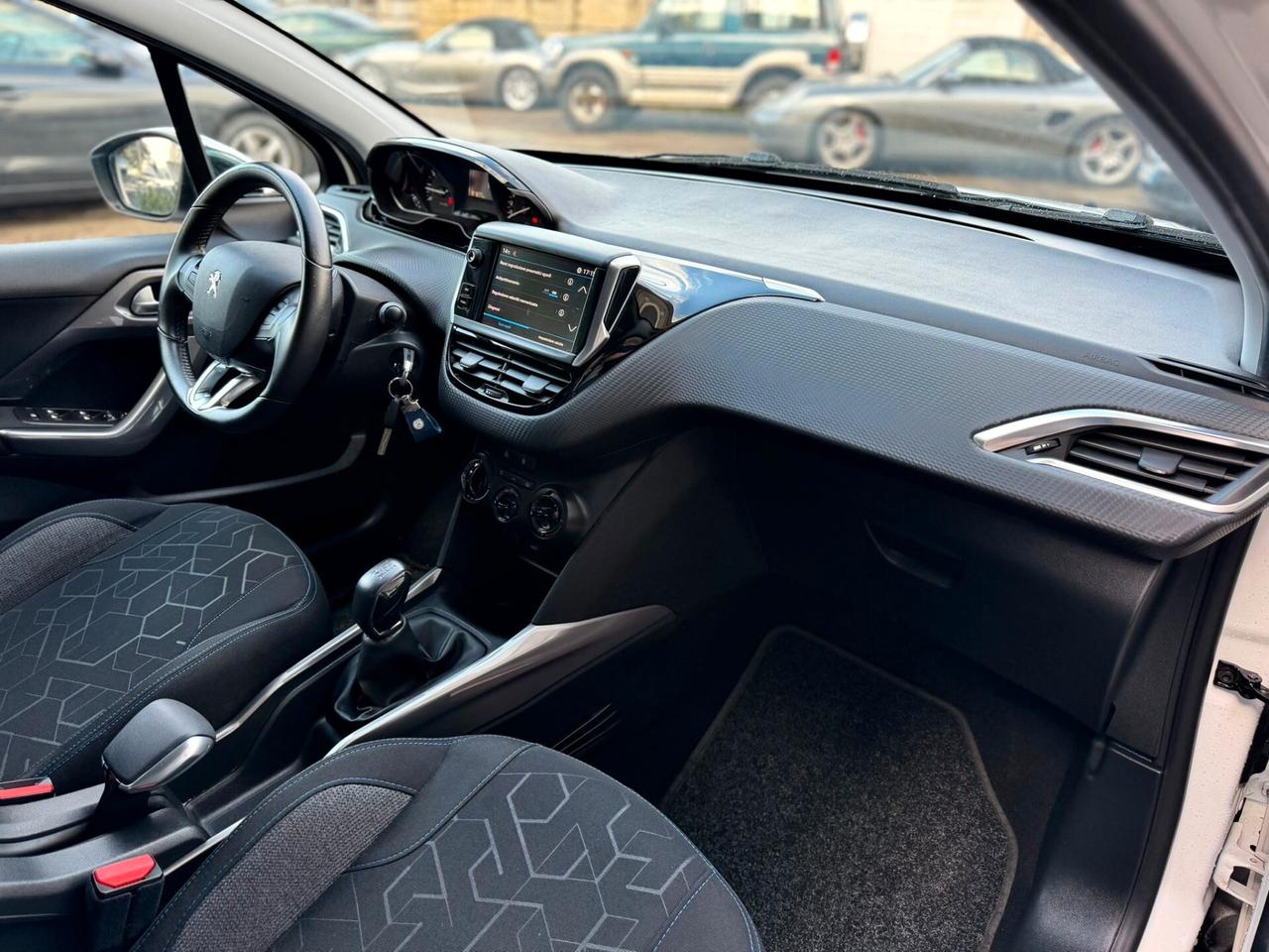 Peugeot 2008 PureTech 82 S&S Style