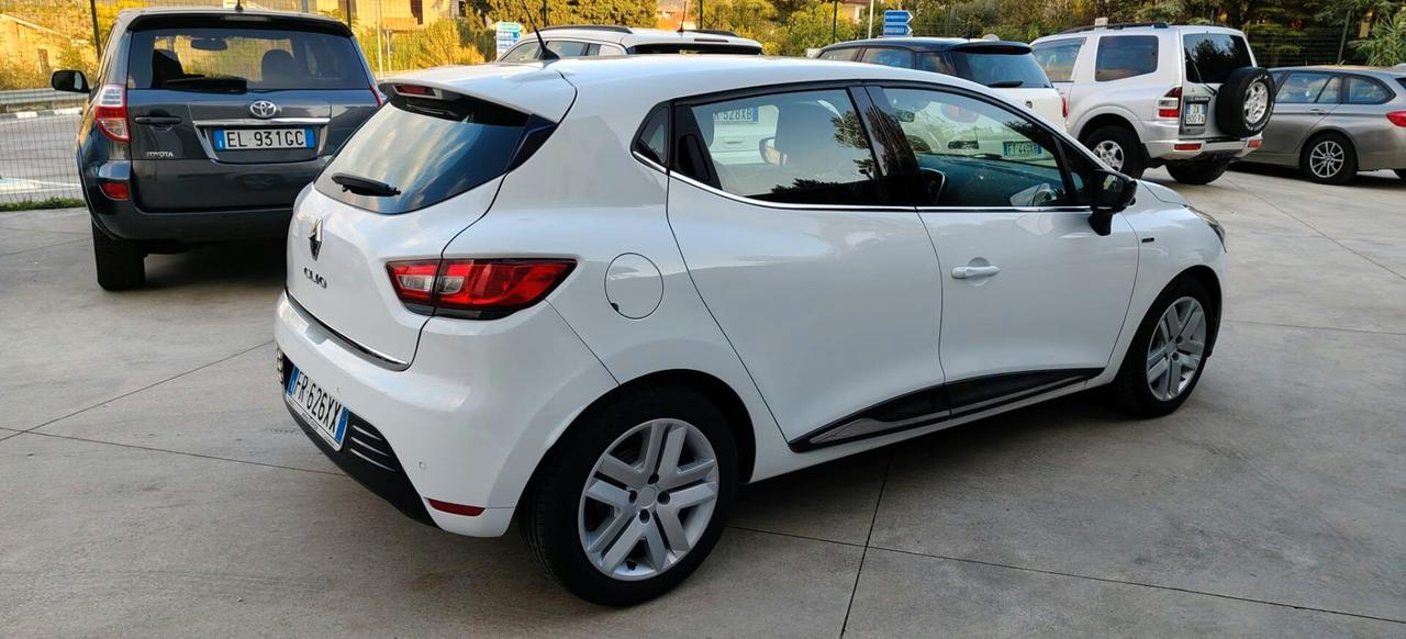Renault Clio dCi 8V 90 CV 5 porte Duel