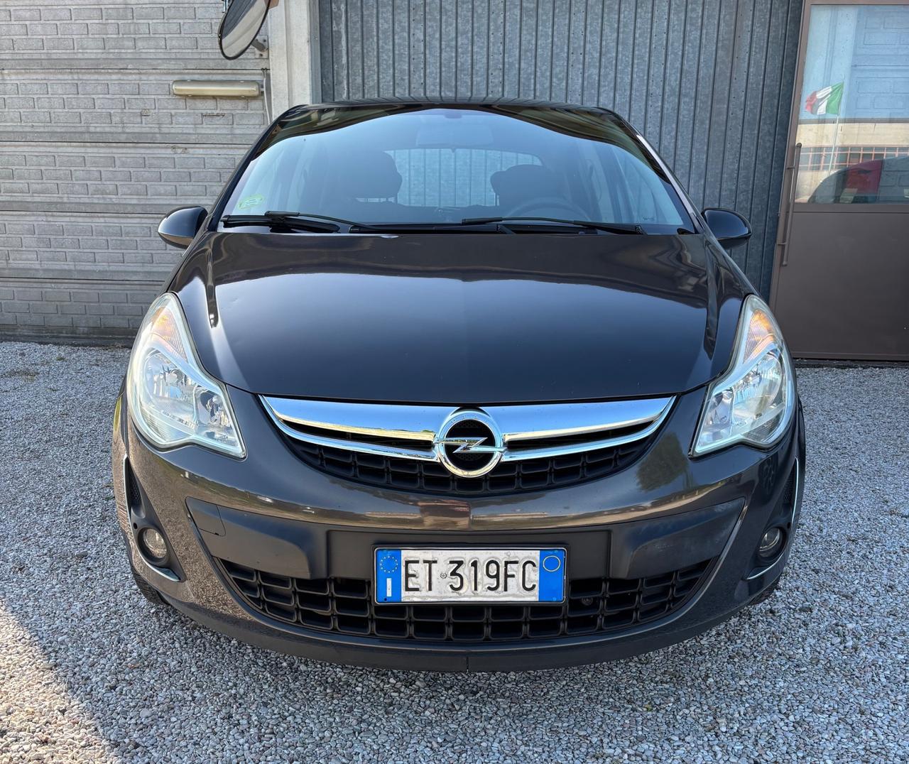 Opel Corsa 1.2 85CV 5 porte GPL-TECH Edition