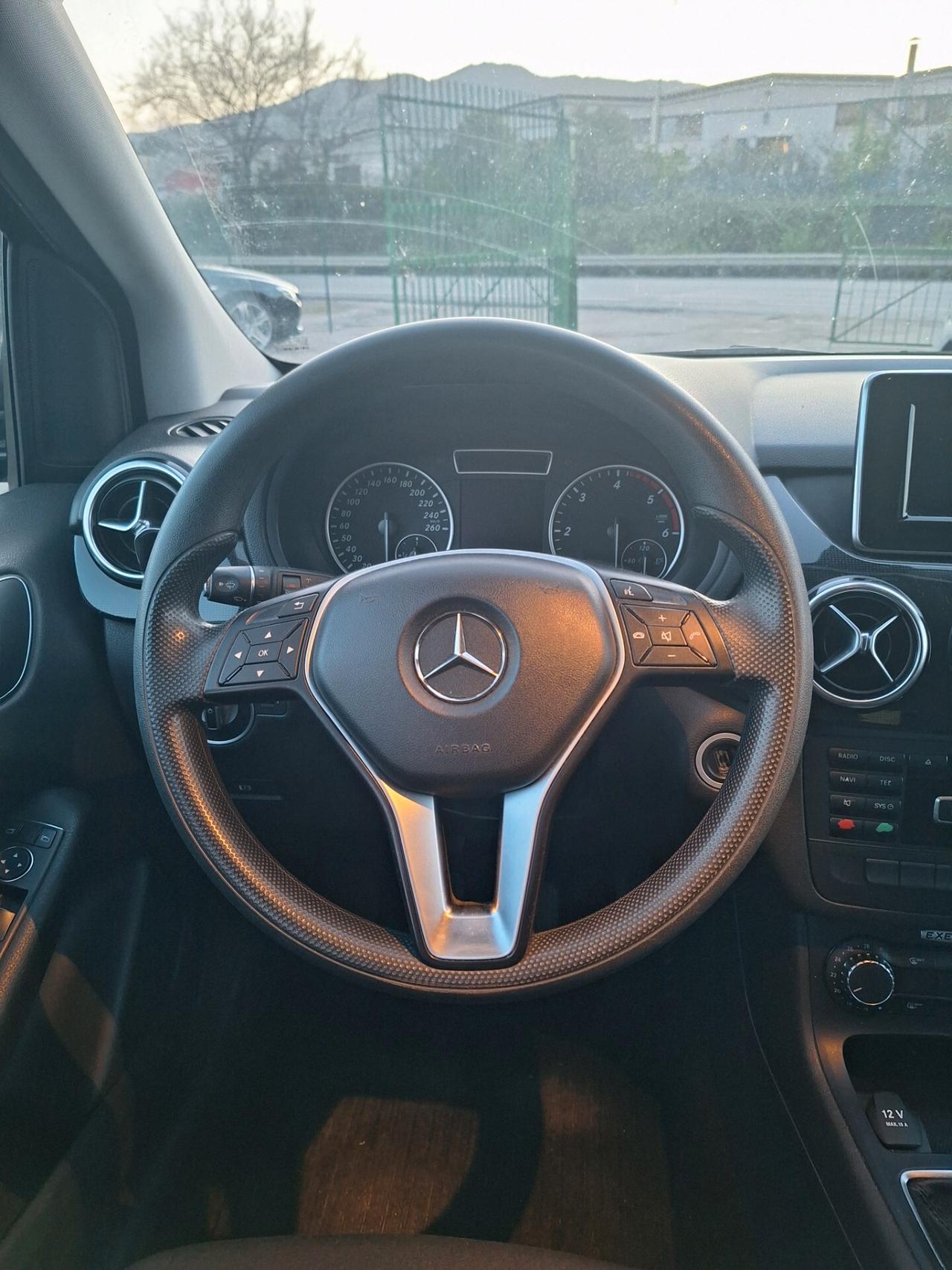 Mercedes-benz B 180 B 180 CDI BlueEFFICIENCY Premium